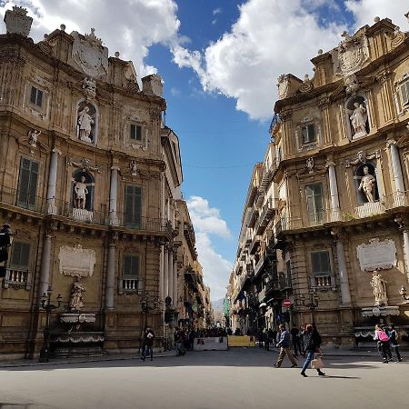 Hotel Regina Palermo Bagian luar foto
