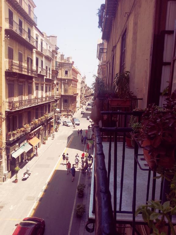 Hotel Regina Palermo Bagian luar foto