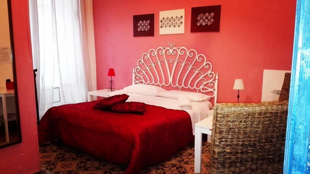 Hotel Regina Palermo Bagian luar foto