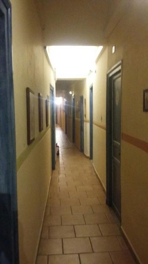 Hotel Regina Palermo Bagian luar foto