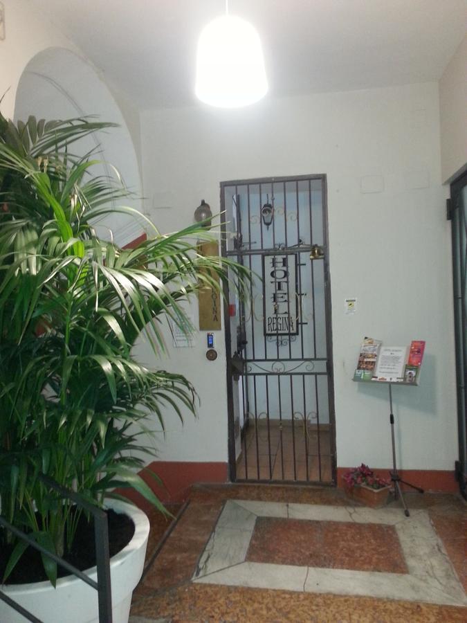 Hotel Regina Palermo Bagian luar foto